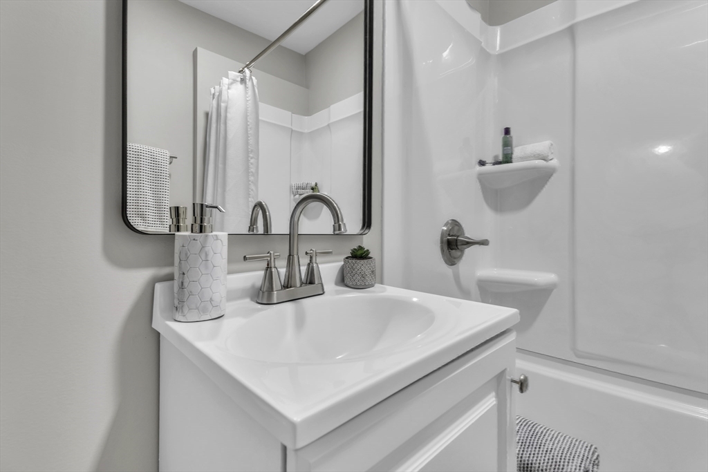 110 Quincy Street Springfield, MA 01109 - Photo 25 of 32 Gallery Image 25