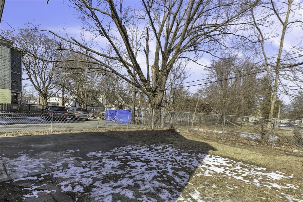 110 Quincy Street Springfield, MA 01109 - Photo 30 of 32 Gallery Image 30