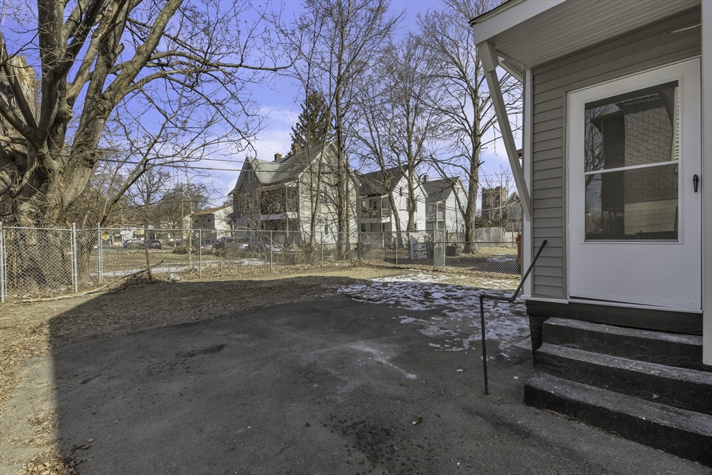 110 Quincy Street Springfield, MA 01109 - Photo 31 of 32 Gallery Image 31