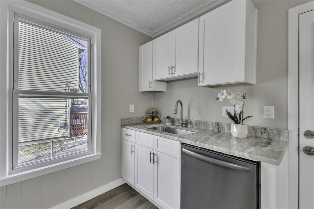 110 Quincy Street Springfield, MA 01109 - Photo 8 of 32 Gallery Image 8