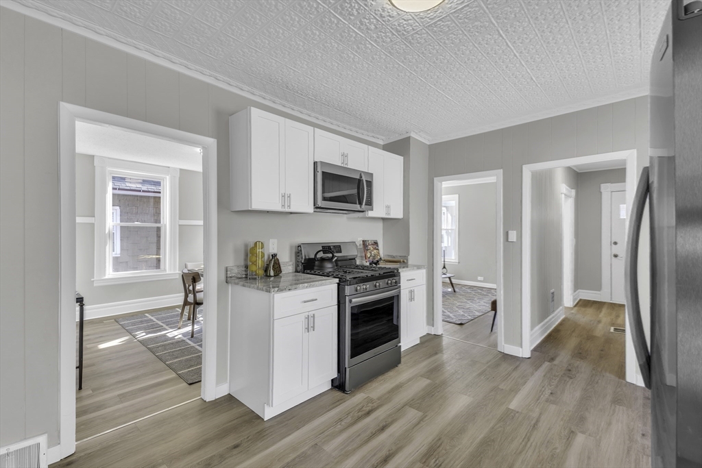 110 Quincy Street Springfield, MA 01109 - Photo 9 of 32 Gallery Image 9