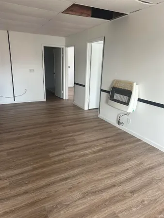 $1,200 | 104 1/2 West Michigan Street, Unit 4, Lagrange, IN 46761
