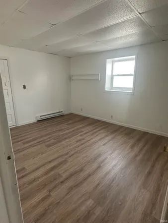 $1,200 | 104 1/2 West Michigan Street, Unit 4, Lagrange, IN 46761