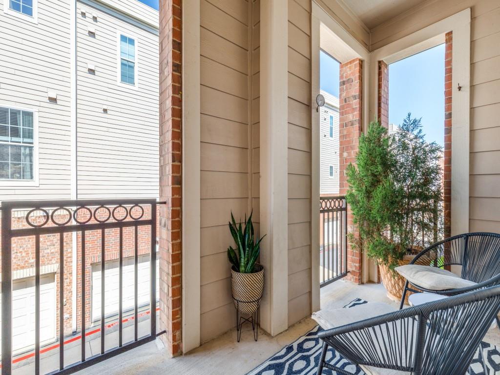 15741 Seabolt Place, Unit 28 Addison, TX 75001 - Photo 21 of 37 Entrance to property