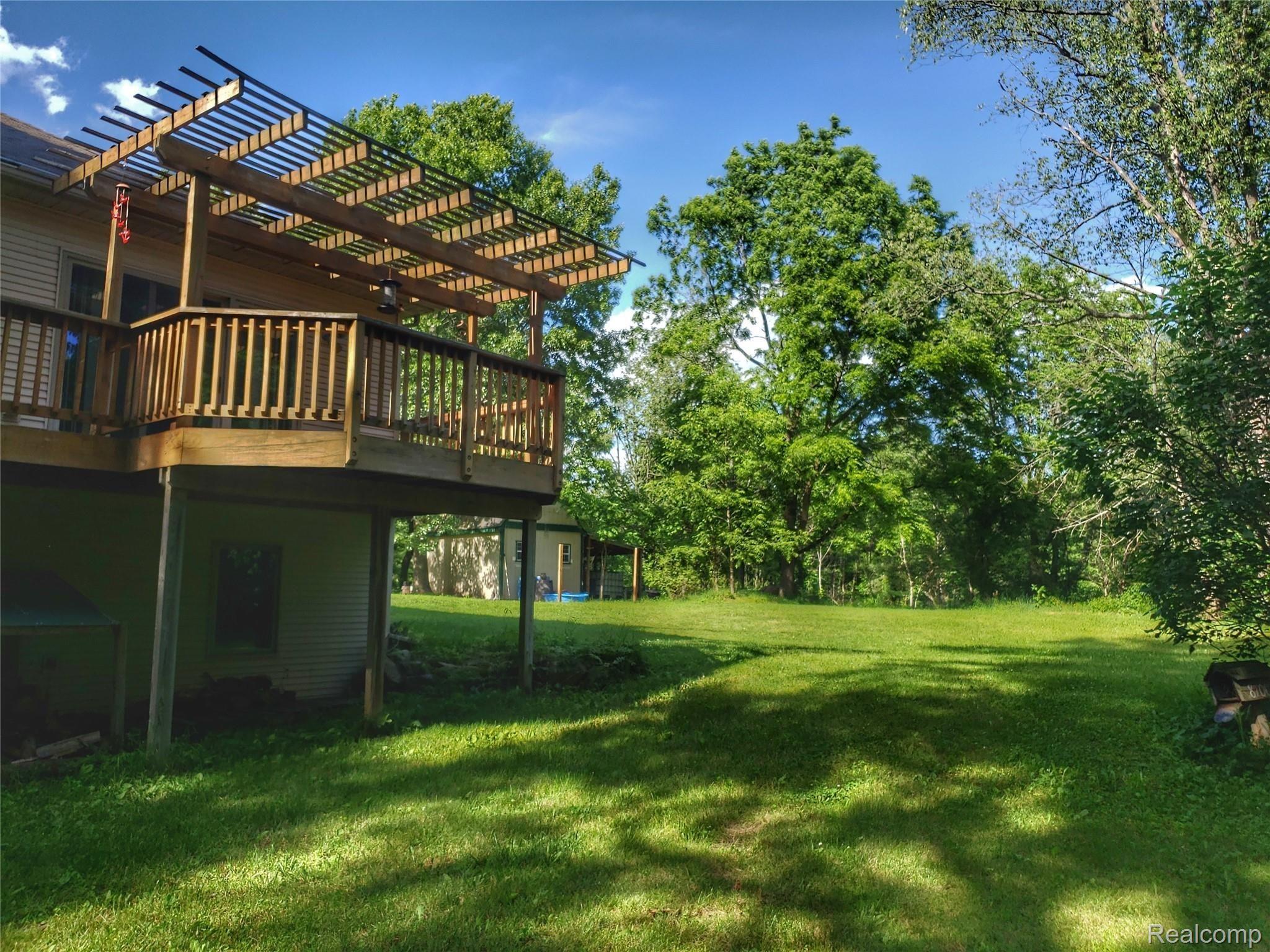 8700 Oak Grove Road Howell, MI 48855 - Photo 35 of 38 20190626_172801-01.jpeg