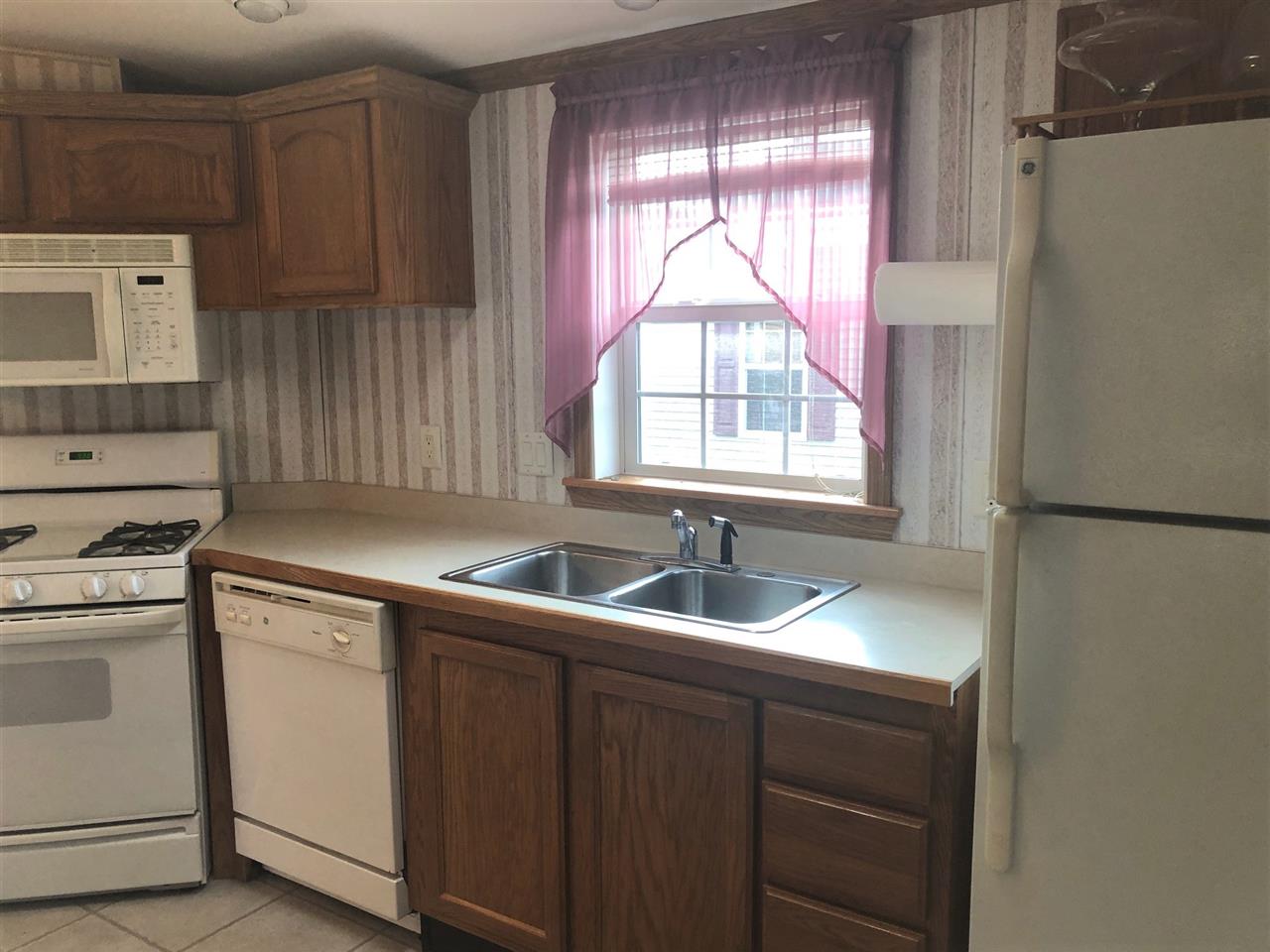 4 2nd Street Exeter, NH 03833 - Photo 3 of 23