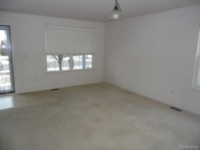 7356 Homestead Road Ypsilanti, MI 48197 - Photo 4 of 25 DSC05146.JPG