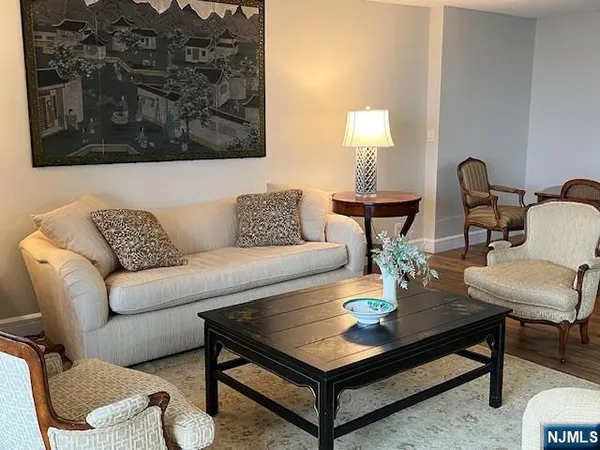 $3,600 | 300 Winston Drive, Unit 2118, Cliffside Park, NJ 07010