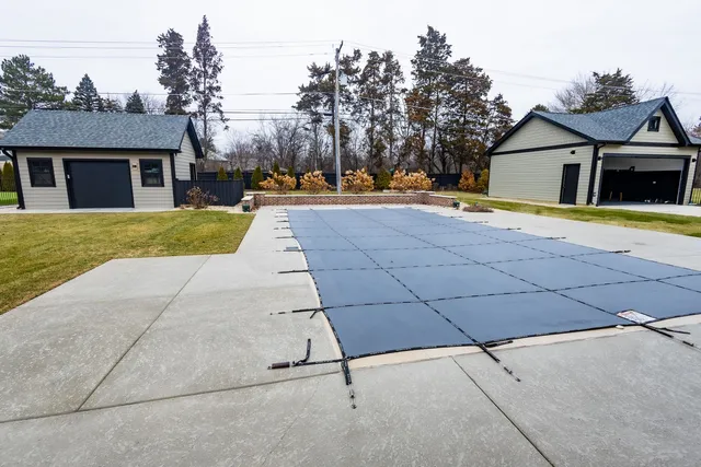 $3,100,000 | 740 67th Place, Willowbrook, IL 60527