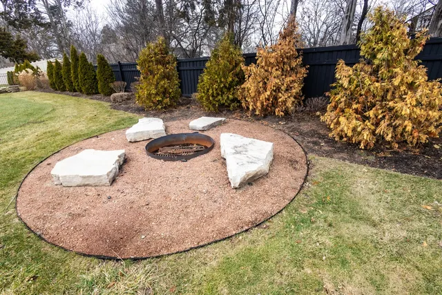 $3,100,000 | 740 67th Place, Willowbrook, IL 60527