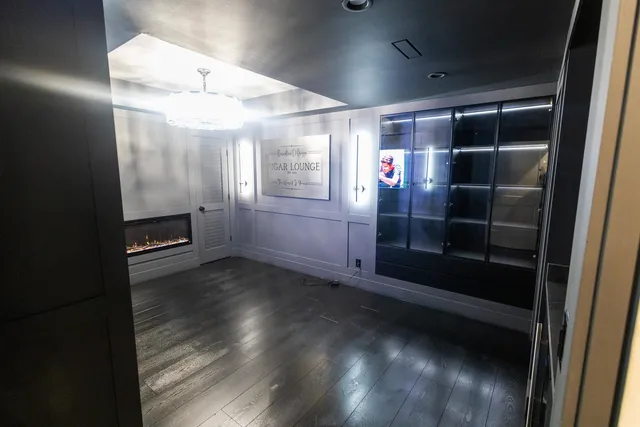 $3,100,000 | 740 67th Place, Willowbrook, IL 60527