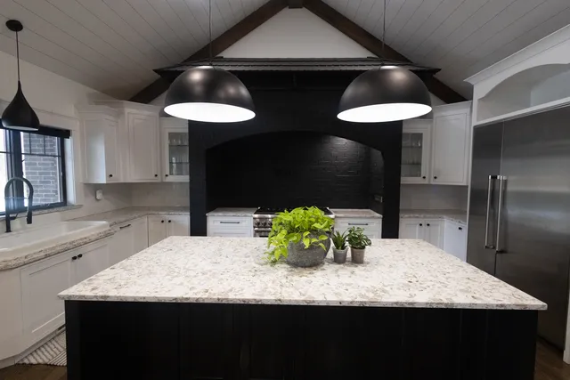 $3,100,000 | 740 67th Place, Willowbrook, IL 60527