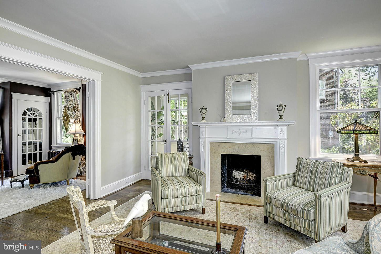 7809 Fairfax Road Bethesda, MD 20814 - Photo 6 of 30 Living Room