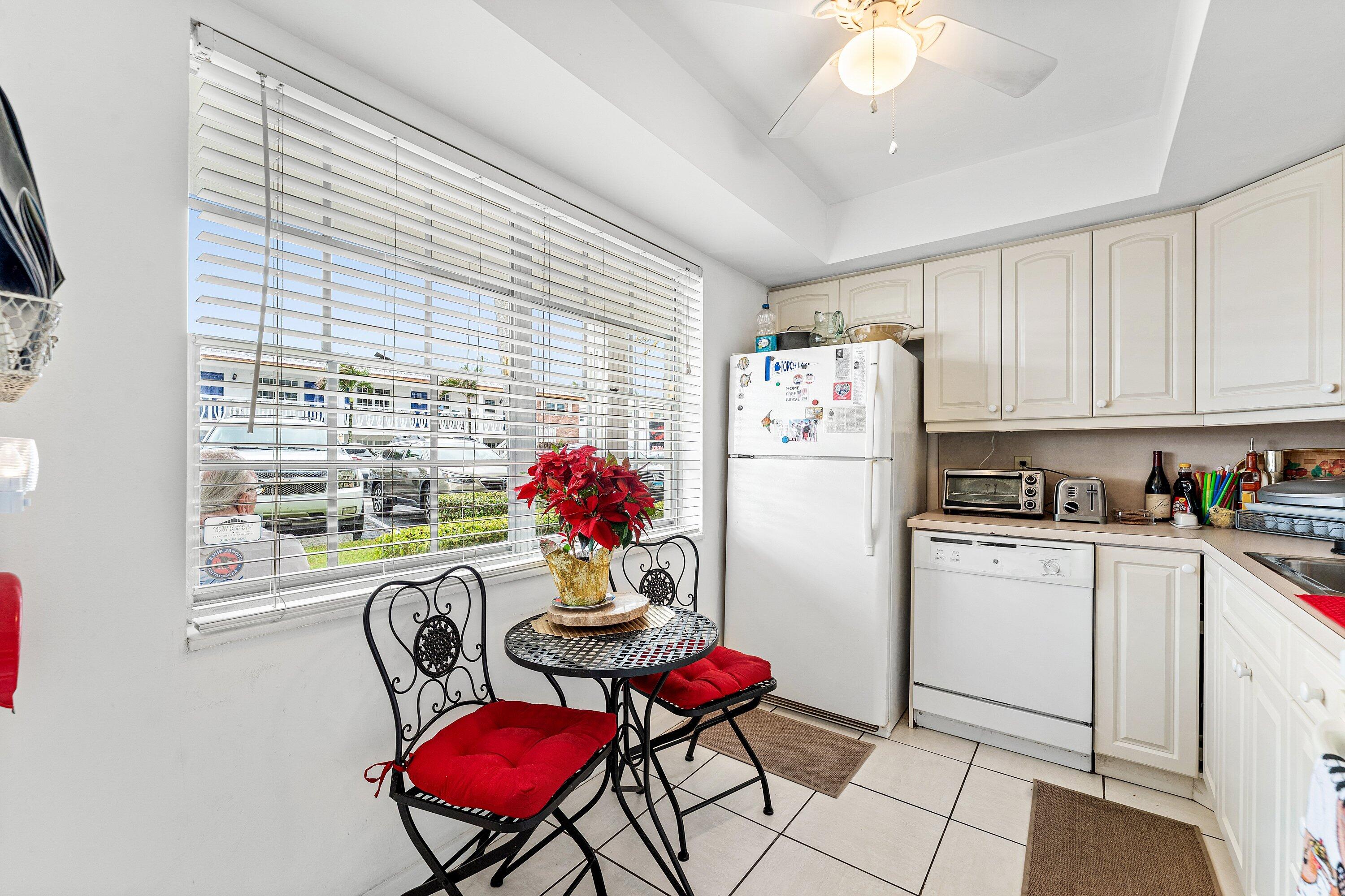 5505 North Ocean Boulevard, Unit 15103 Ocean Ridge, FL 33435 - Photo 5 of 16 010-5505NorthOceanBoulevard-15103-OceanR