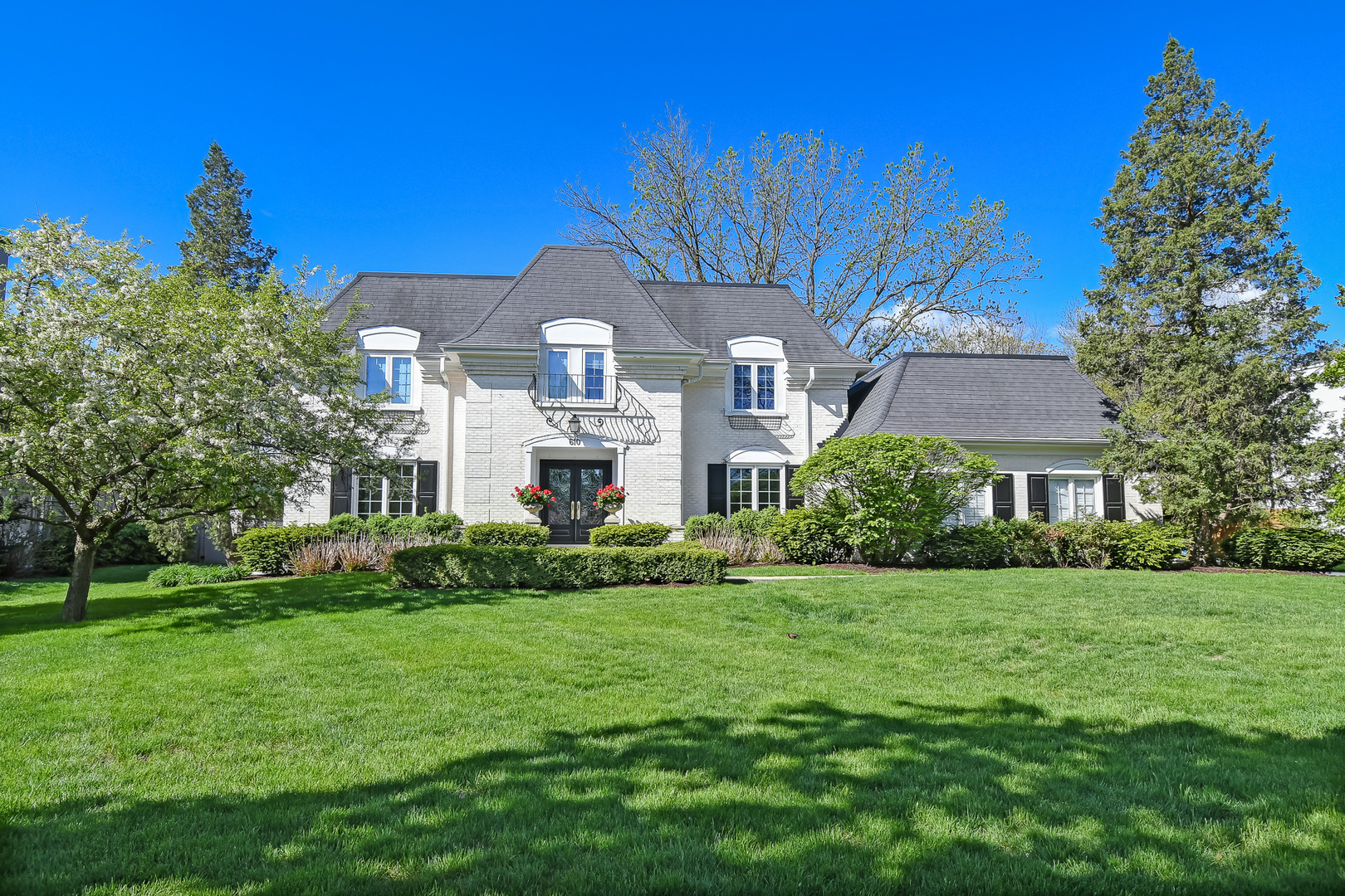 610 Harding Road Hinsdale, IL 60521 - Photo 1 of 6