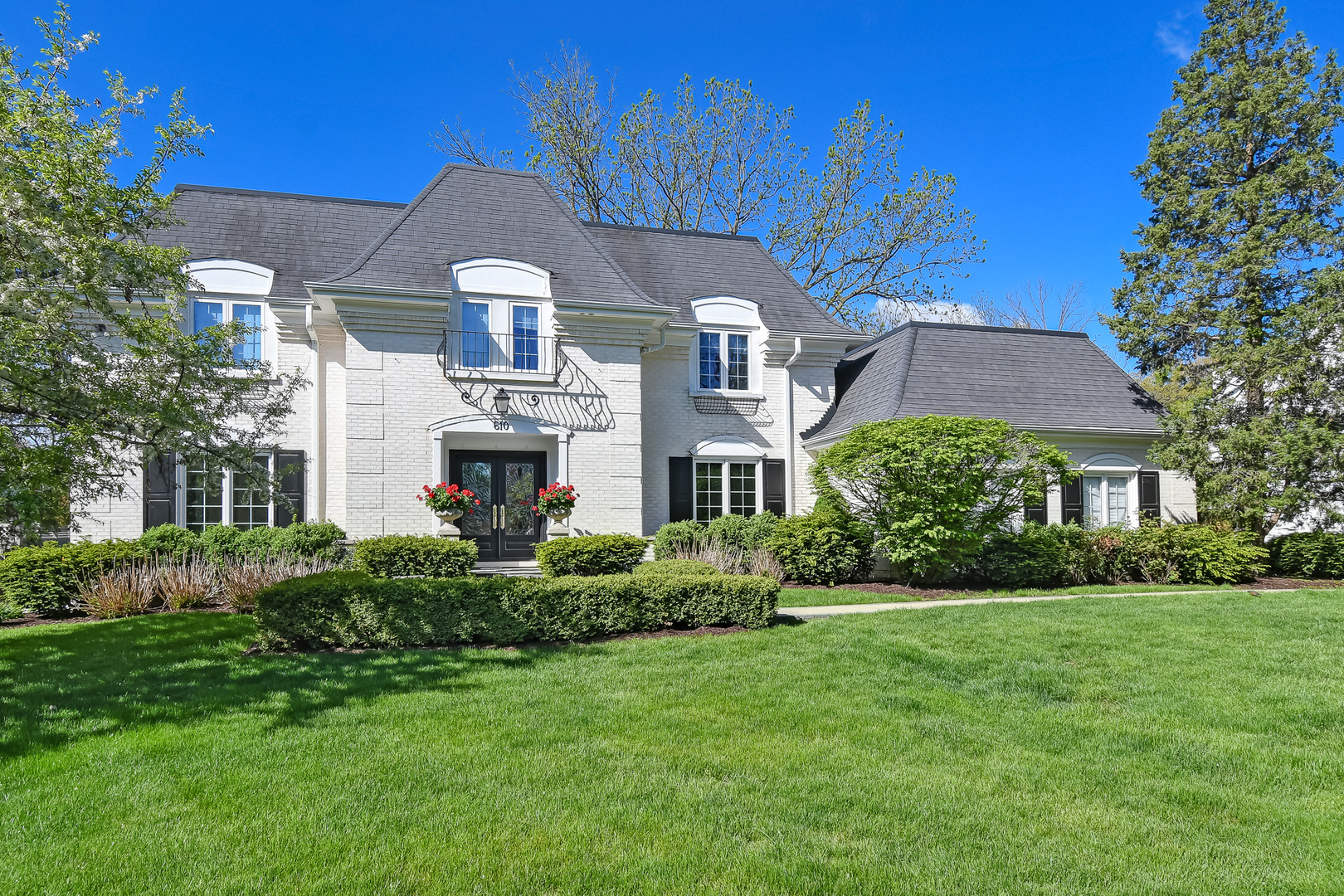 610 Harding Road Hinsdale, IL 60521 - Photo 2 of 6
