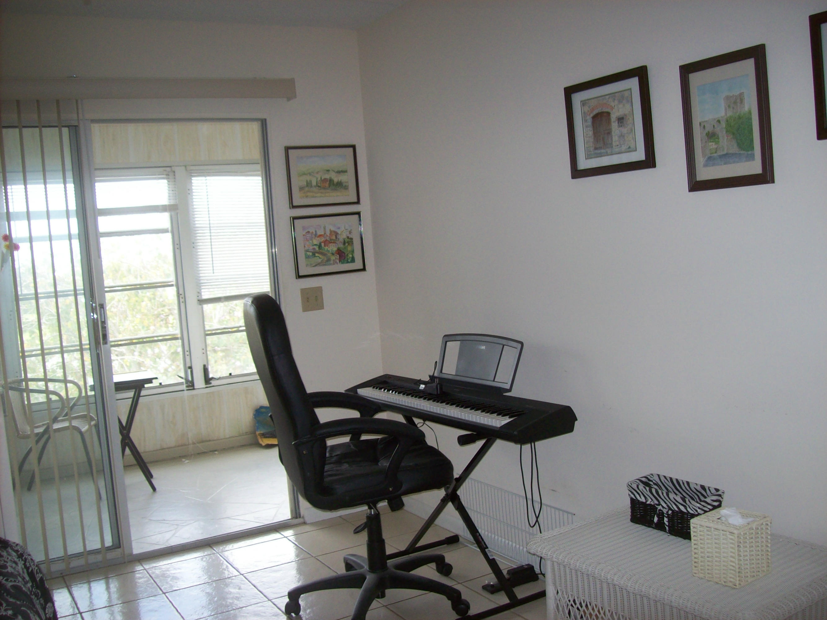 4082 Guildford East, Unit 4082 Boca Raton, FL 33434 - Photo 12 of 15 Second Bedroom