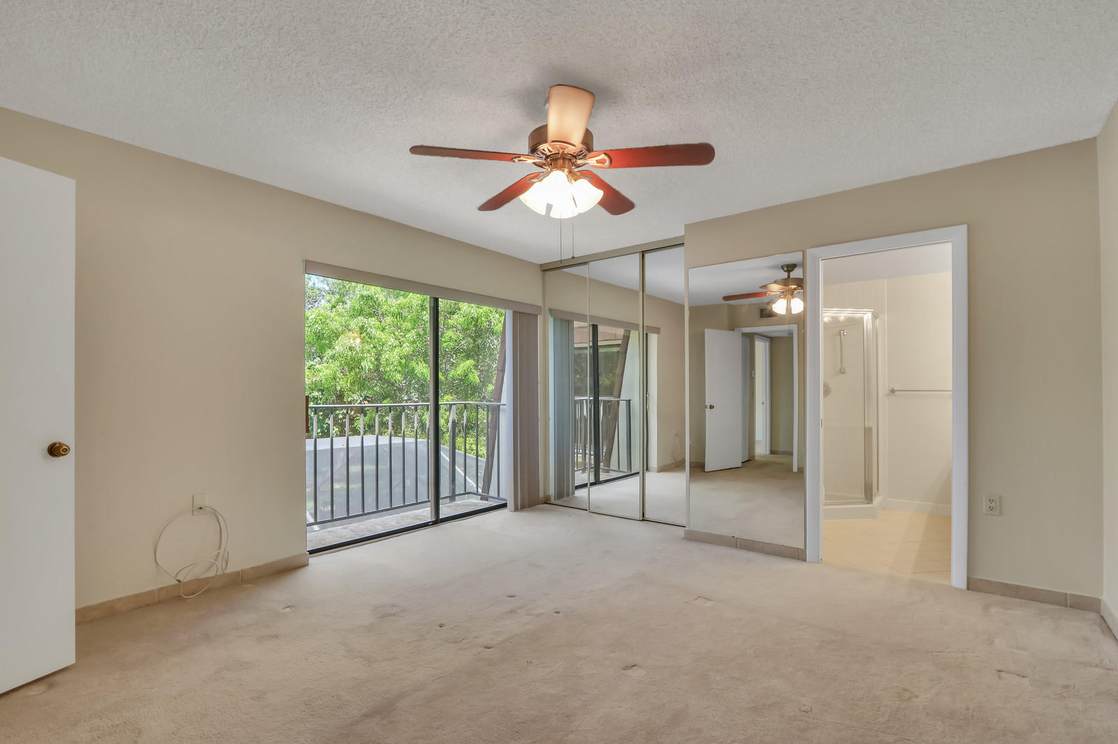 2425 24th Court Jupiter, FL 33477 - Photo 12 of 34 21_IMG_8870_mls