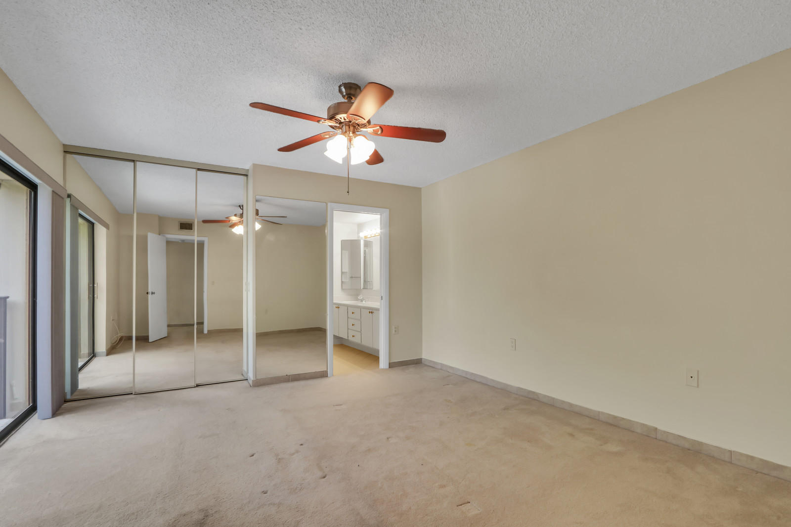 2425 24th Court Jupiter, FL 33477 - Photo 16 of 34 20_IMG_8863_mls