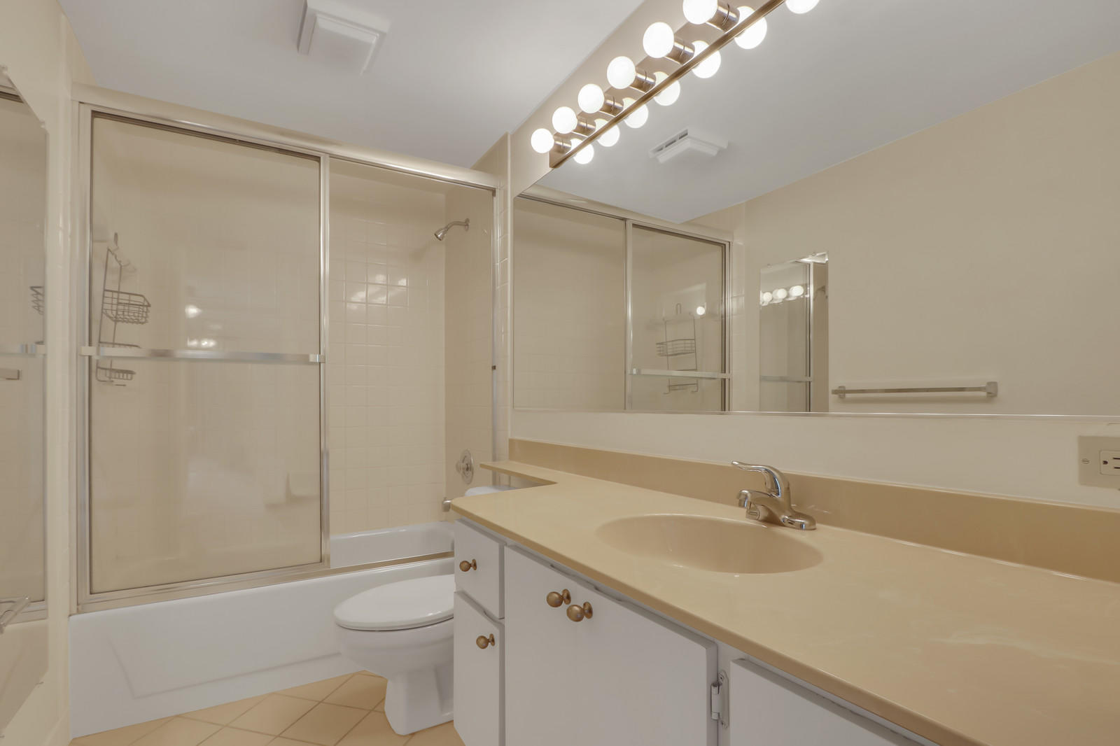 2425 24th Court Jupiter, FL 33477 - Photo 18 of 34 27_IMG_8926_mls