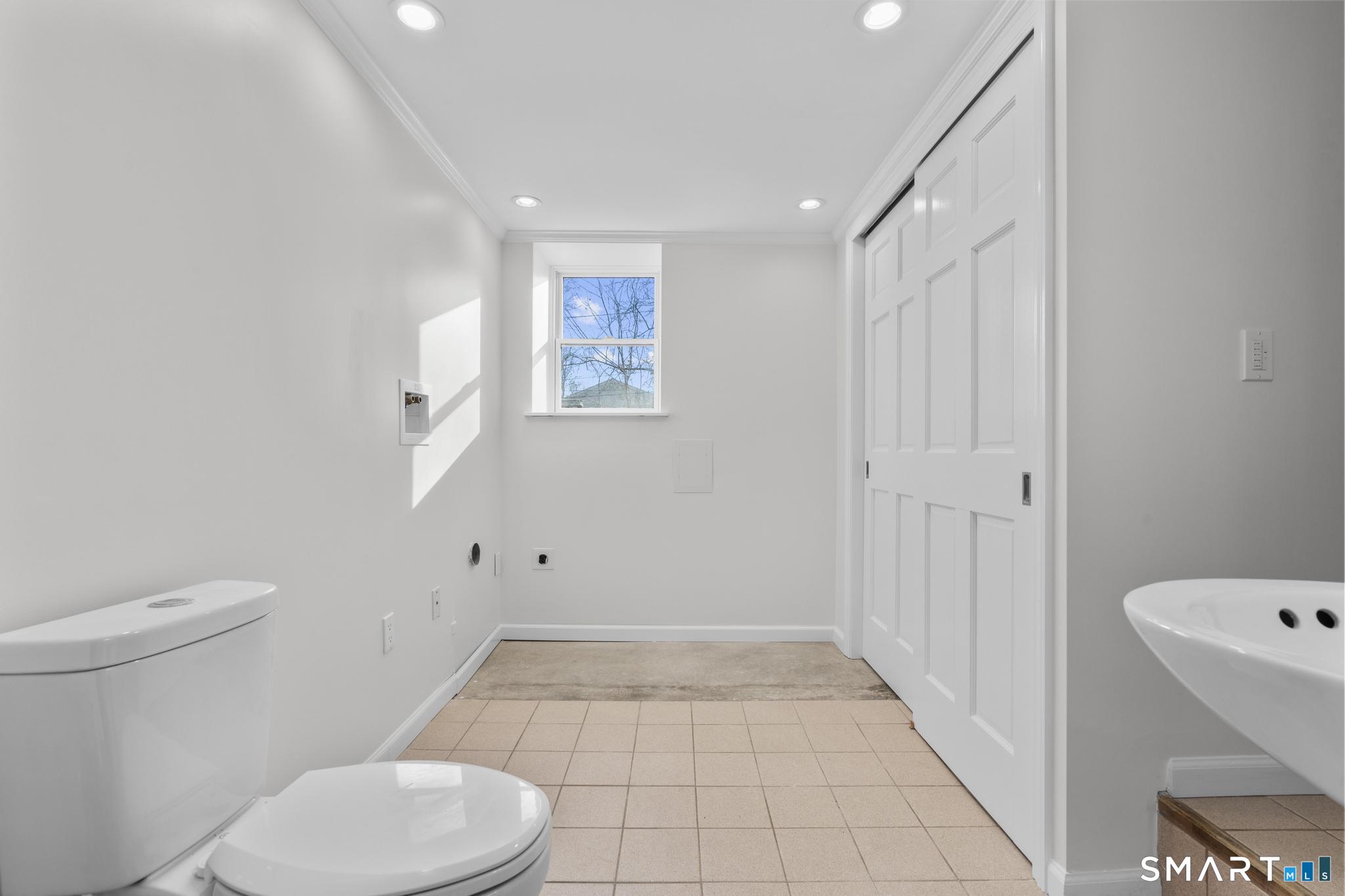 309 Twin Lakes Road North Branford, CT 06471 - Photo 15 of 33