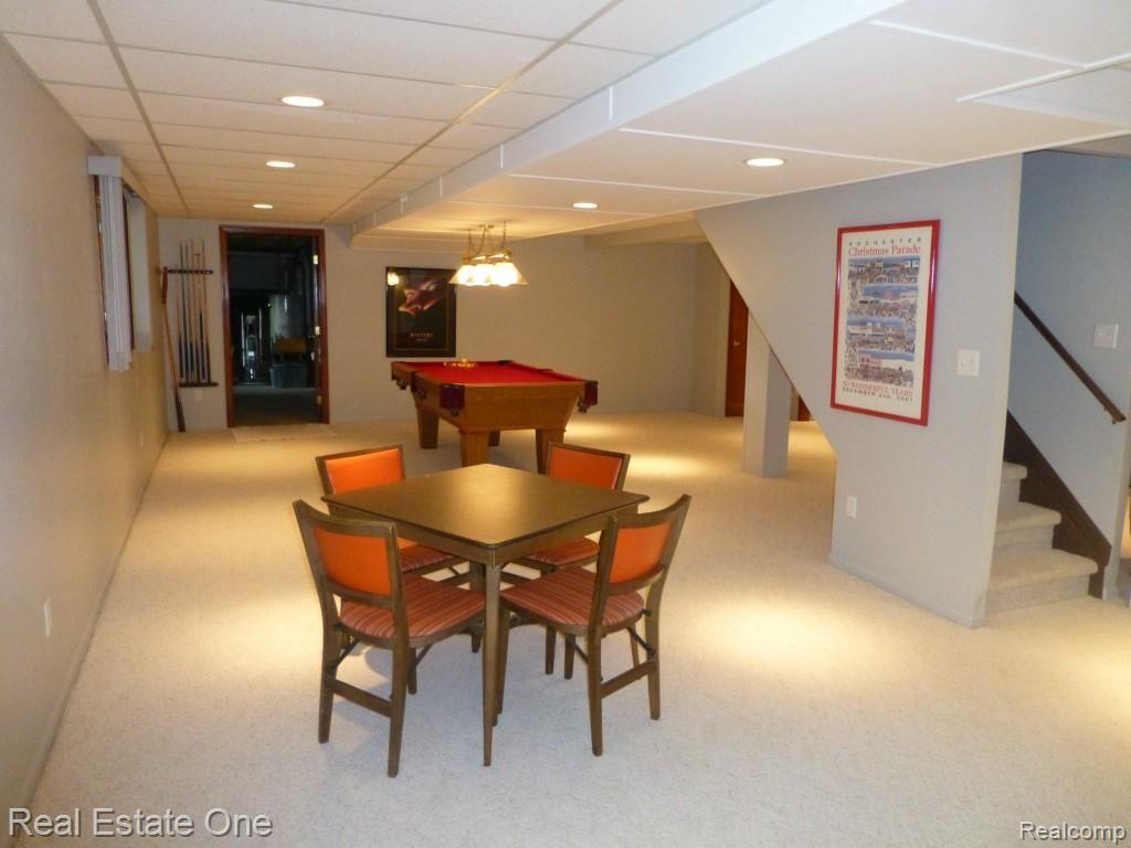 2581 Topsham Drive Rochester, MI 48306 - Photo 20 of 24 P1010106.jpg