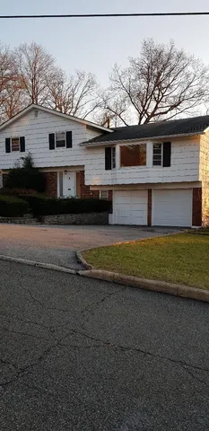 $6,200 | 7 Theresa Lane, Scarsdale, NY 10583