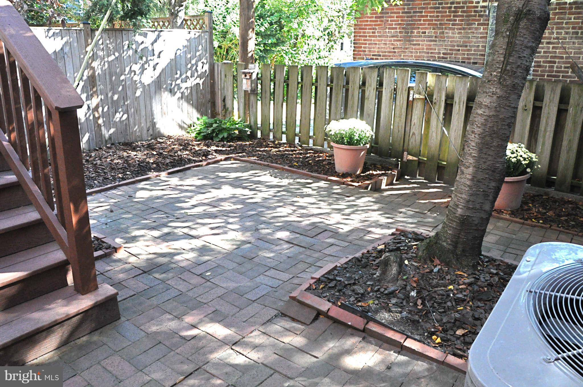 3825 Keswick Road Baltimore, MD 21211 - Photo 29 of 30 a view of outdoor space and patio