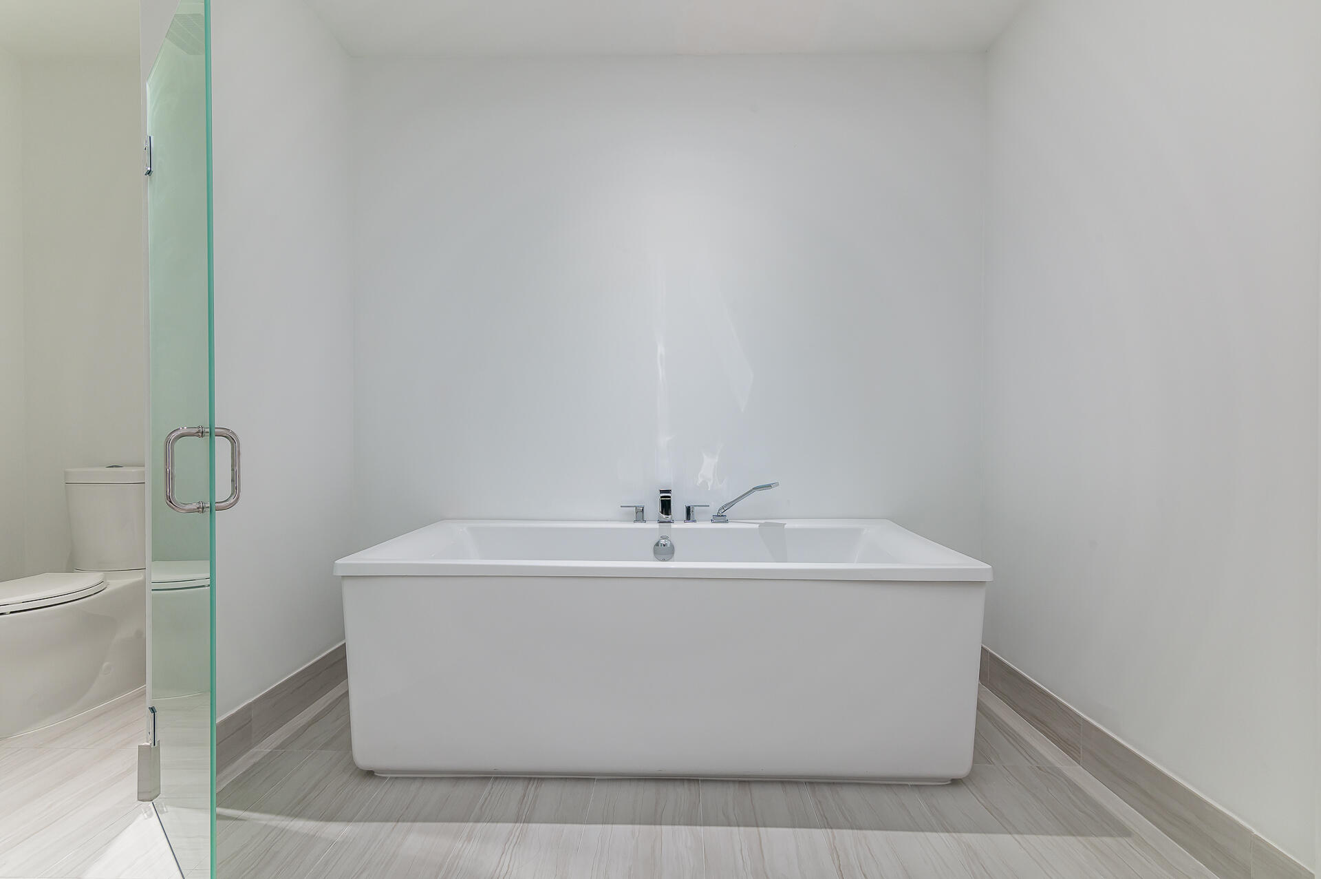 155 East Boca Raton Road, Unit 603 Boca Raton, FL 33432 - Photo 8 of 43 photo-18