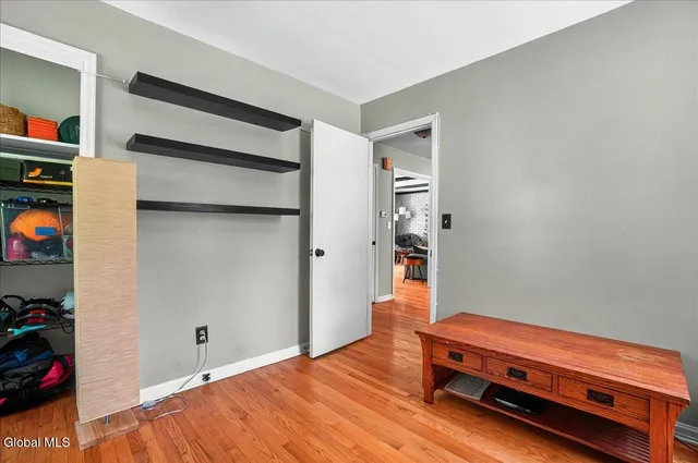 $1,800 | 4 Willey Street, Unit 1, Guilderland, NY 12203