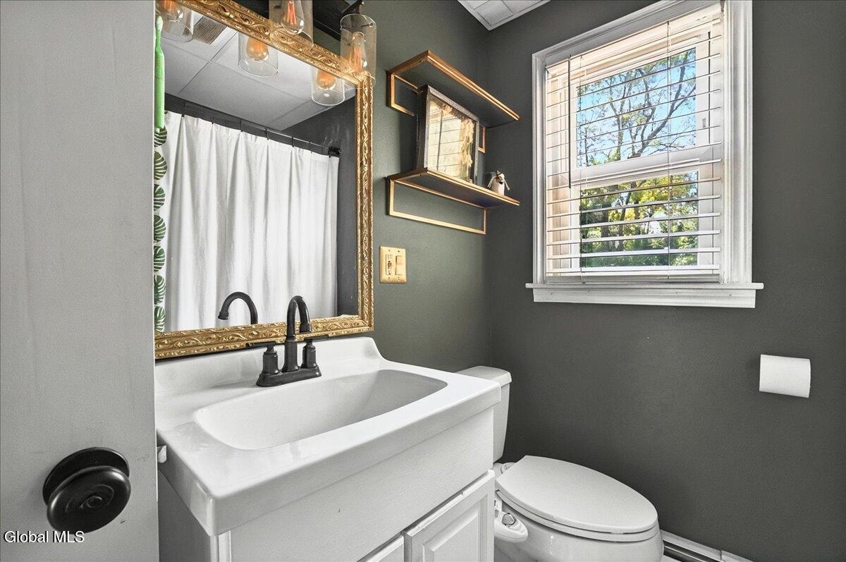 4 Willey Street, Unit 1 Guilderland, NY 12203 - Photo 10 of 20 10-4 Willey St-10