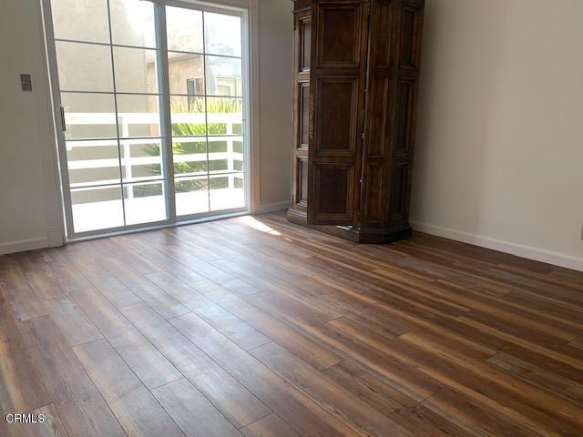 4157 Sunset Lane Oxnard, CA 93035 - Photo 14 of 30 Upstairs Master Bedroom