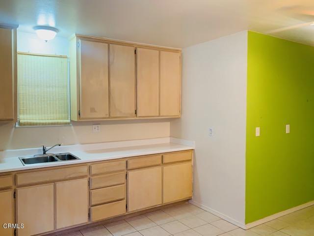 4157 Sunset Lane Oxnard, CA 93035 - Photo 26 of 30 Downstairs Apartment Kitchenette