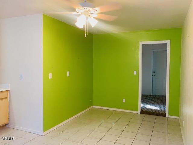 4157 Sunset Lane Oxnard, CA 93035 - Photo 30 of 30 Downstairs Apartment Dining Area