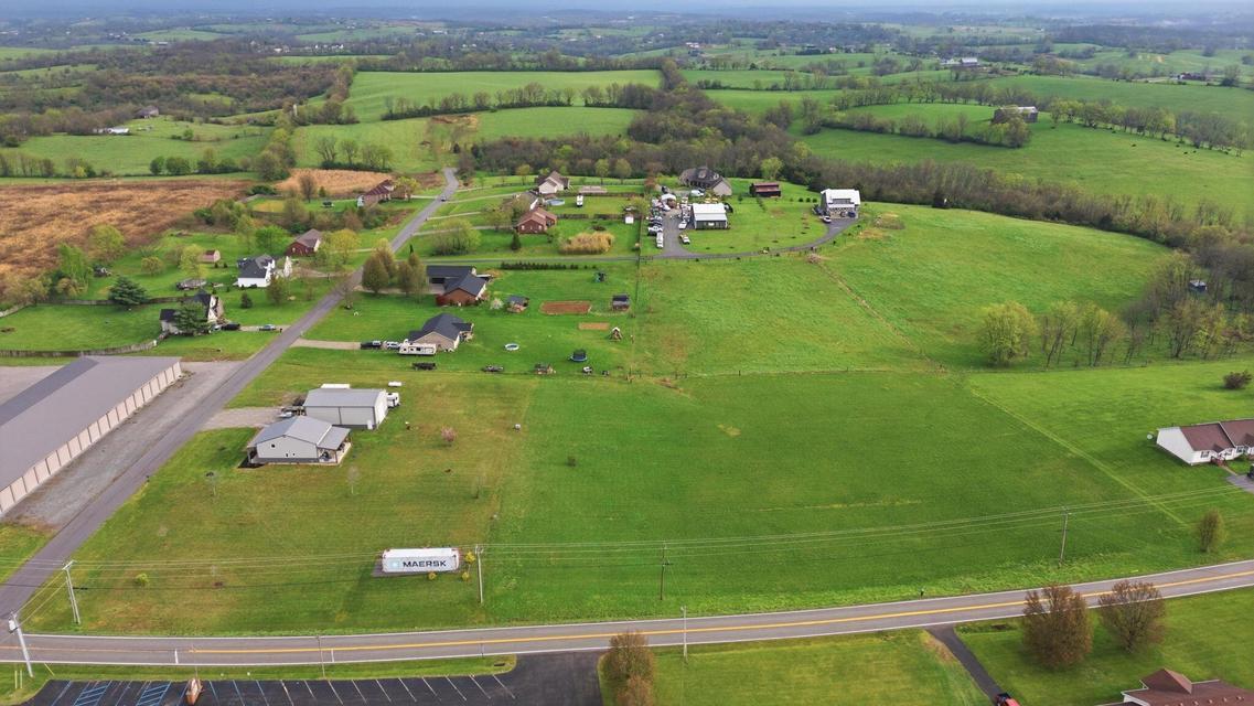 4 Kennedy Bridge Road Harrodsburg, KY 40330 - Photo 5 of 6 20260506210314153995000000-o