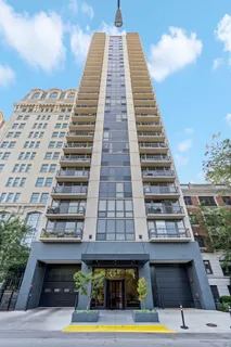 $1,799,000 | 2314 North Lincoln Park West, Unit 25, Chicago, IL 60614