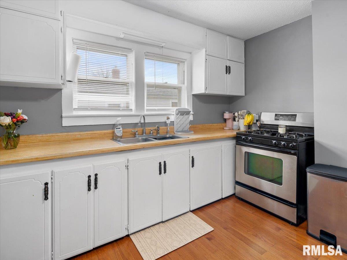 712 Beck Street Carmi, IL 62821 - Photo 10 of 19