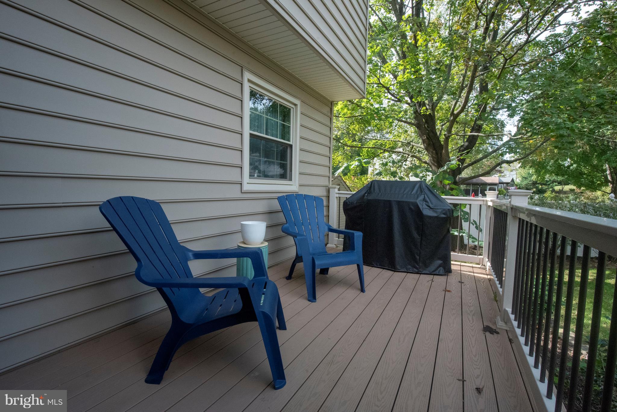 3508 Orbitan Road Baltimore, MD 21234 - Photo 20 of 84 Relax in Patio deck sitting area