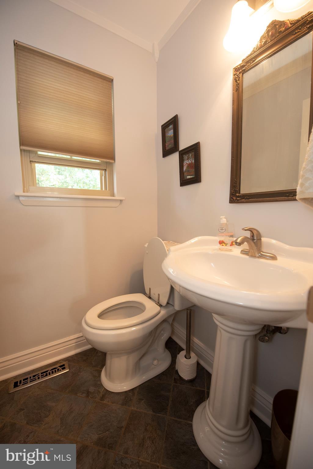 3508 Orbitan Road Baltimore, MD 21234 - Photo 39 of 84 Powder room main level