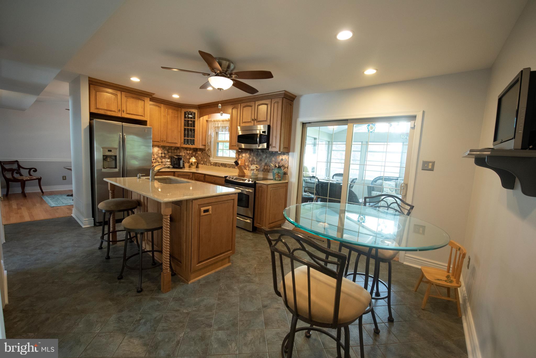 3508 Orbitan Road Baltimore, MD 21234 - Photo 65 of 84 Kitchen area eat in
