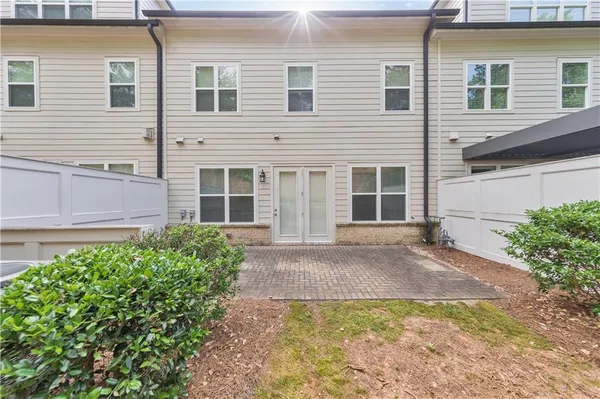 $3,500 | 3287 Artessa Lane Northeast, Roswell, GA 30075