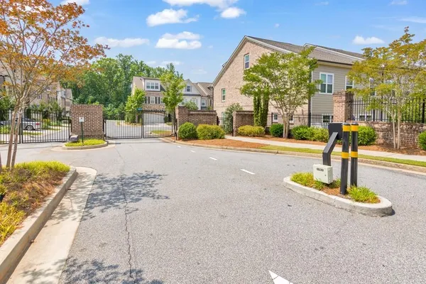 $3,500 | 3287 Artessa Lane Northeast, Roswell, GA 30075