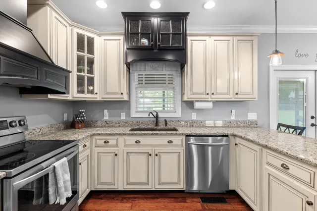 $435,000 | 220 Charlene Place, South Pittsburg, TN 37380