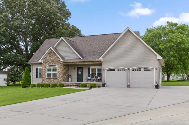 $435,000 | 220 Charlene Place, South Pittsburg, TN 37380