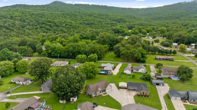 $435,000 | 220 Charlene Place, South Pittsburg, TN 37380