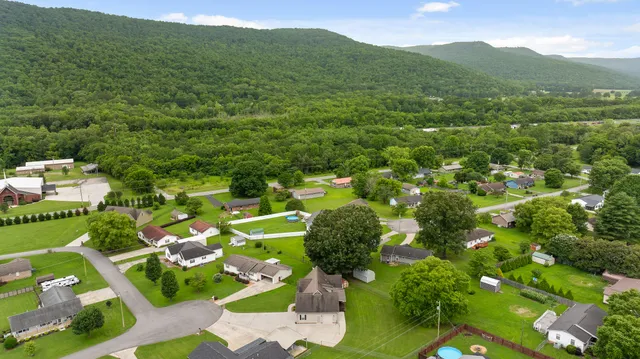 $435,000 | 220 Charlene Place, South Pittsburg, TN 37380