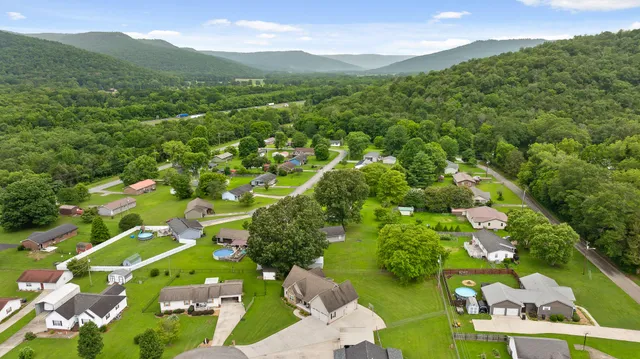 $435,000 | 220 Charlene Place, South Pittsburg, TN 37380