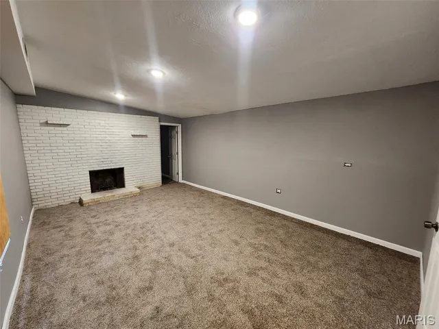 $135,000 | 750 Robinwood Drive, Florissant, MO 63033