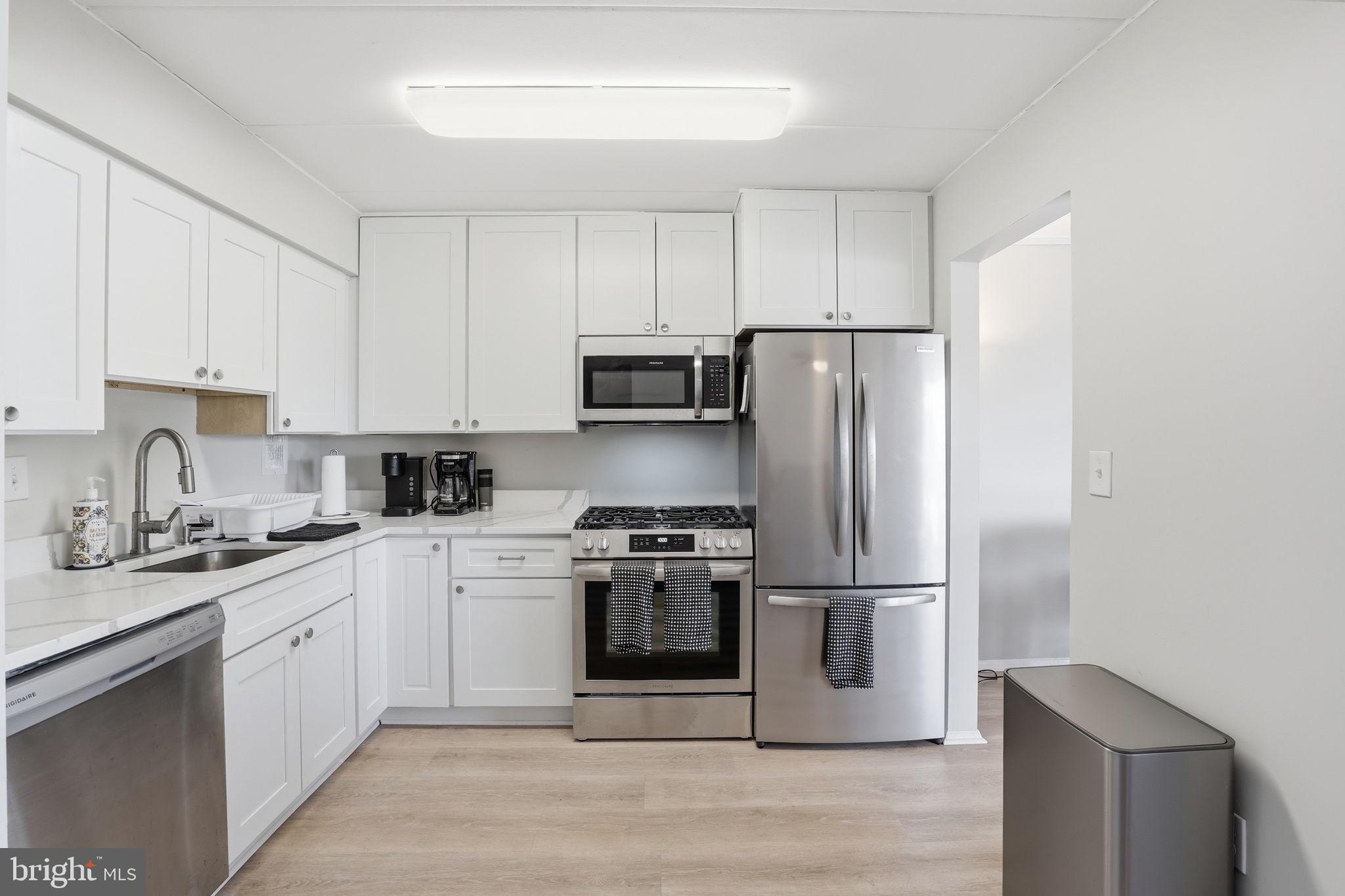 2622 Fort Farnsworth Road, Unit 219 Alexandria, VA 22303 - Photo 2 of 20