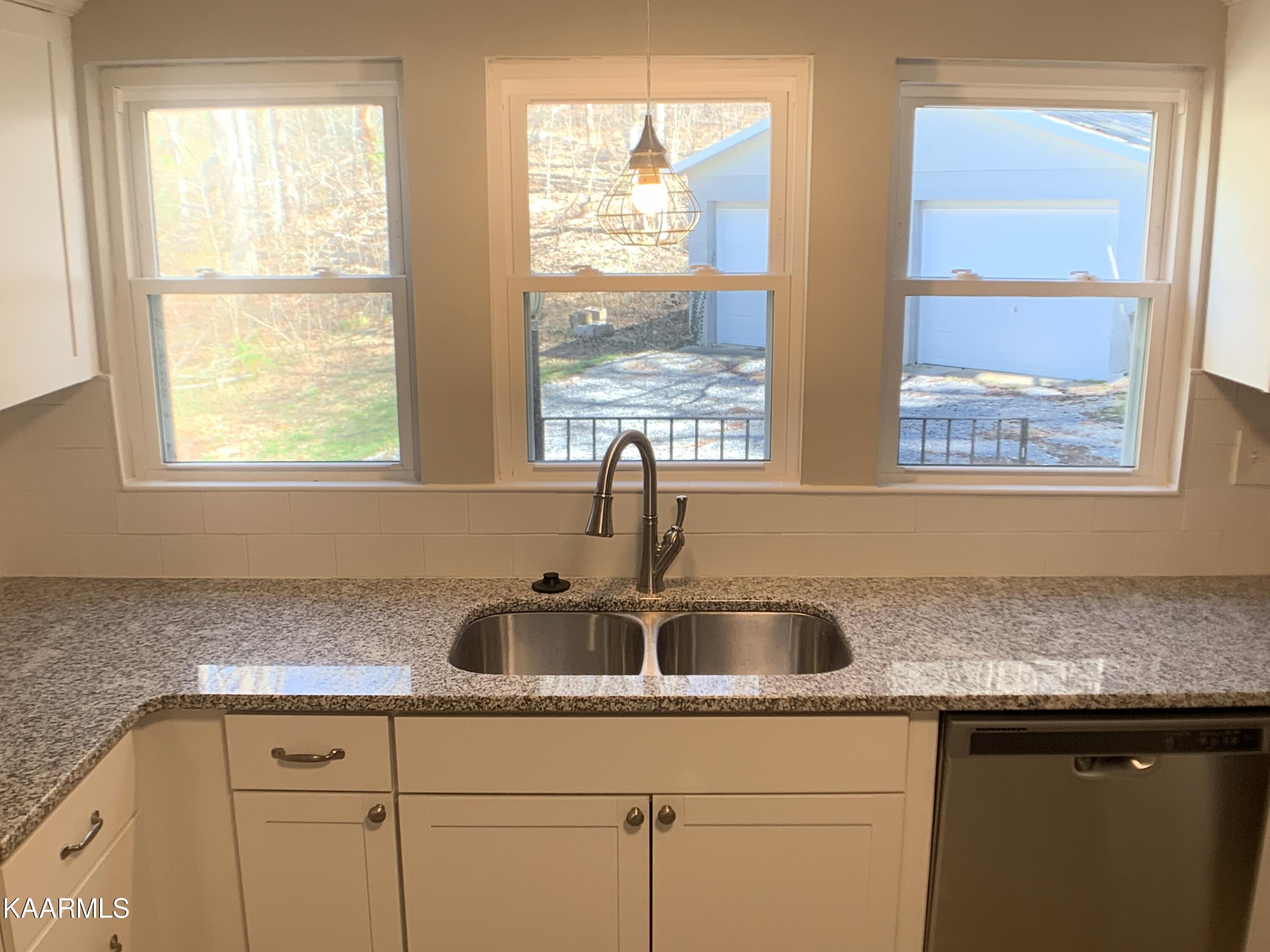 2236 McSpadden Road Maryville, TN 37803 - Photo 8 of 33 8